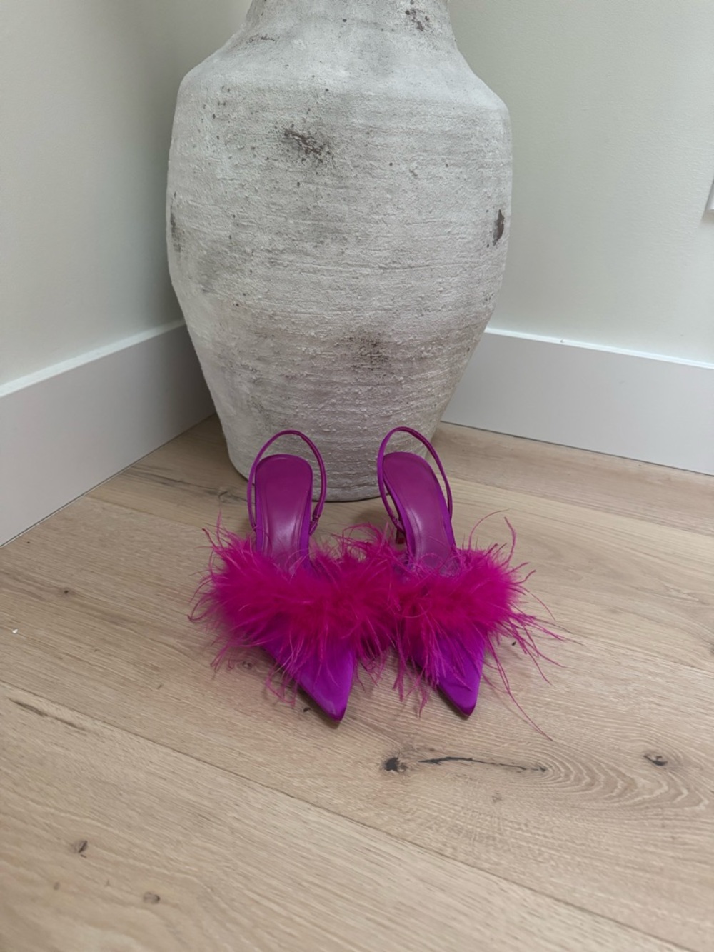 Women's Fuchsia Feather Slingback Heels